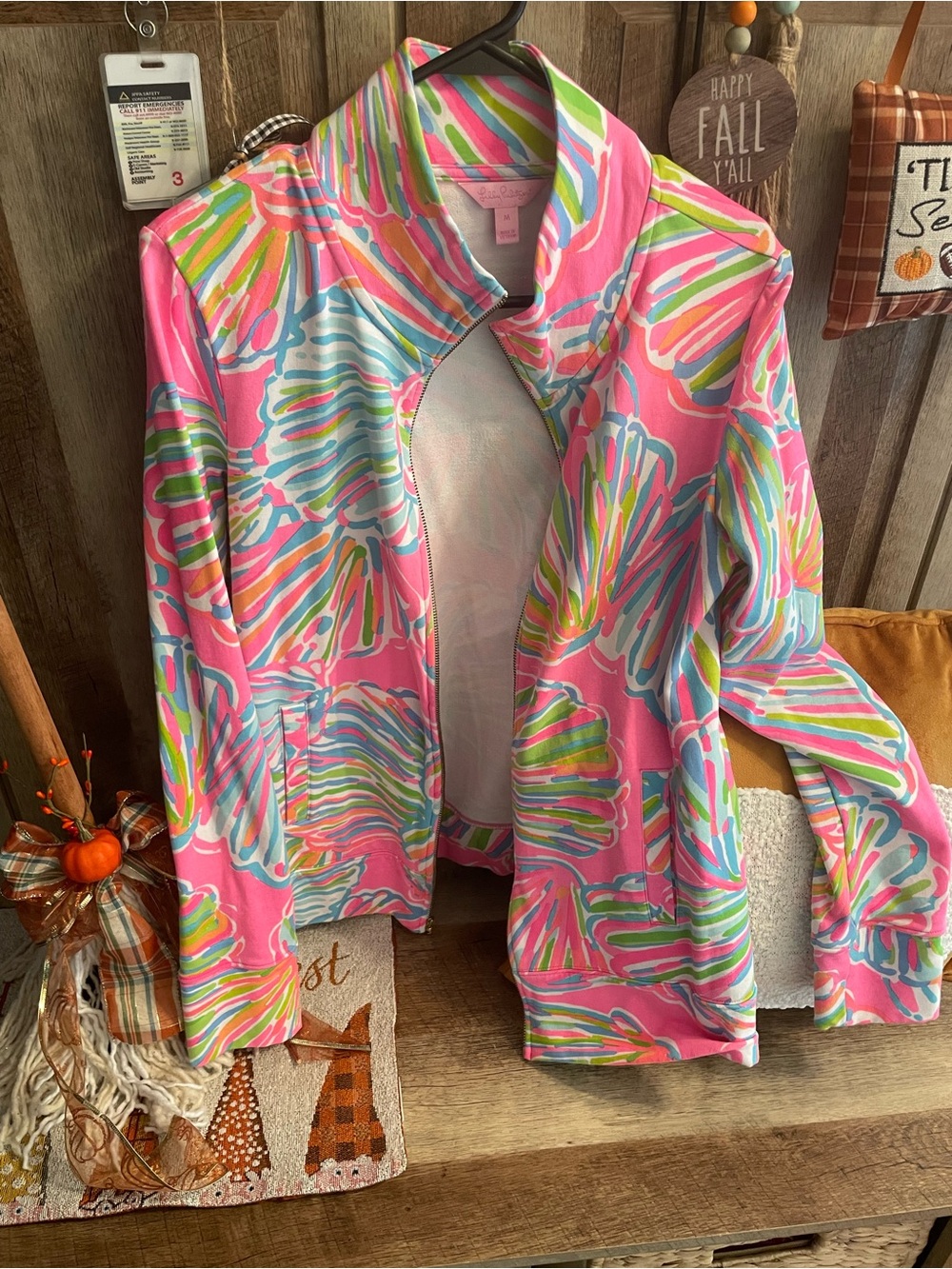 Lilly Pulitzer jacket M โค๏ธโค๏ธโค๏ธ